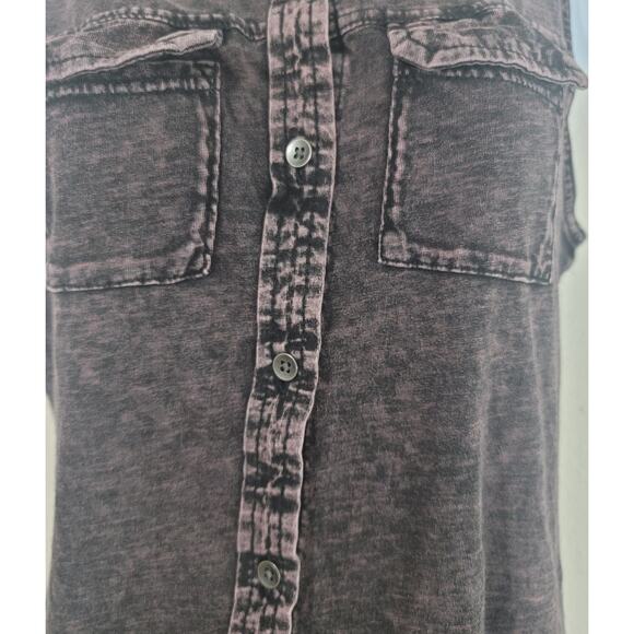 Rock & Republic Purple Button Up Sleeveless Cut Out Back Shirt Small Pockets - Picture 3 of 6